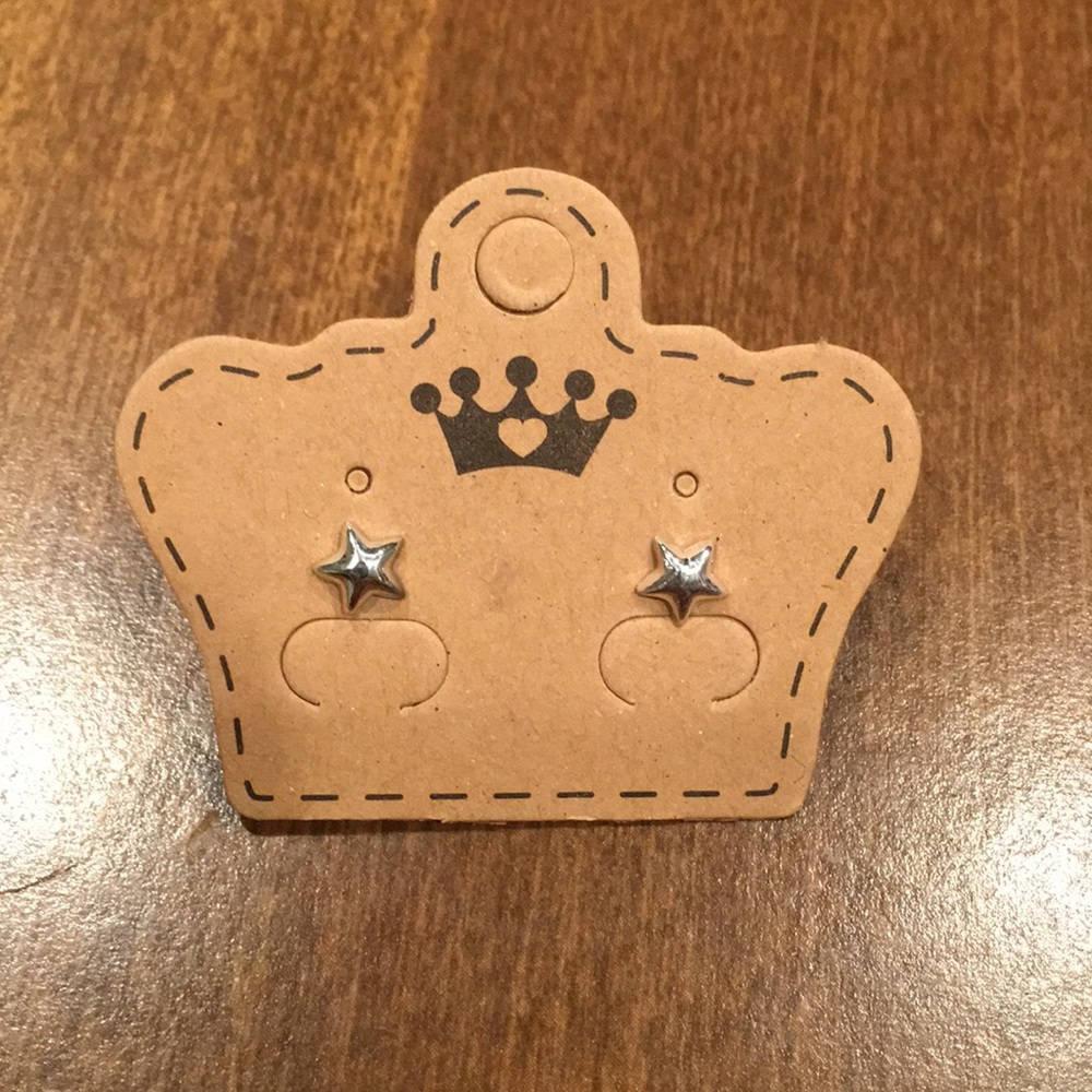 Star shaped post earrings